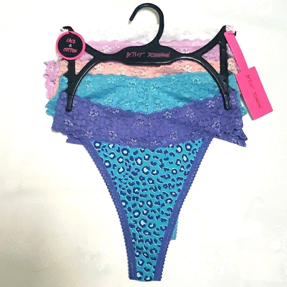 5-pack Betsey Johnson Lace Thongs Size XL